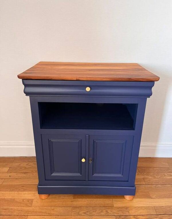 Cabinet Louis Philippe en noyer massif — entièrement rénové.