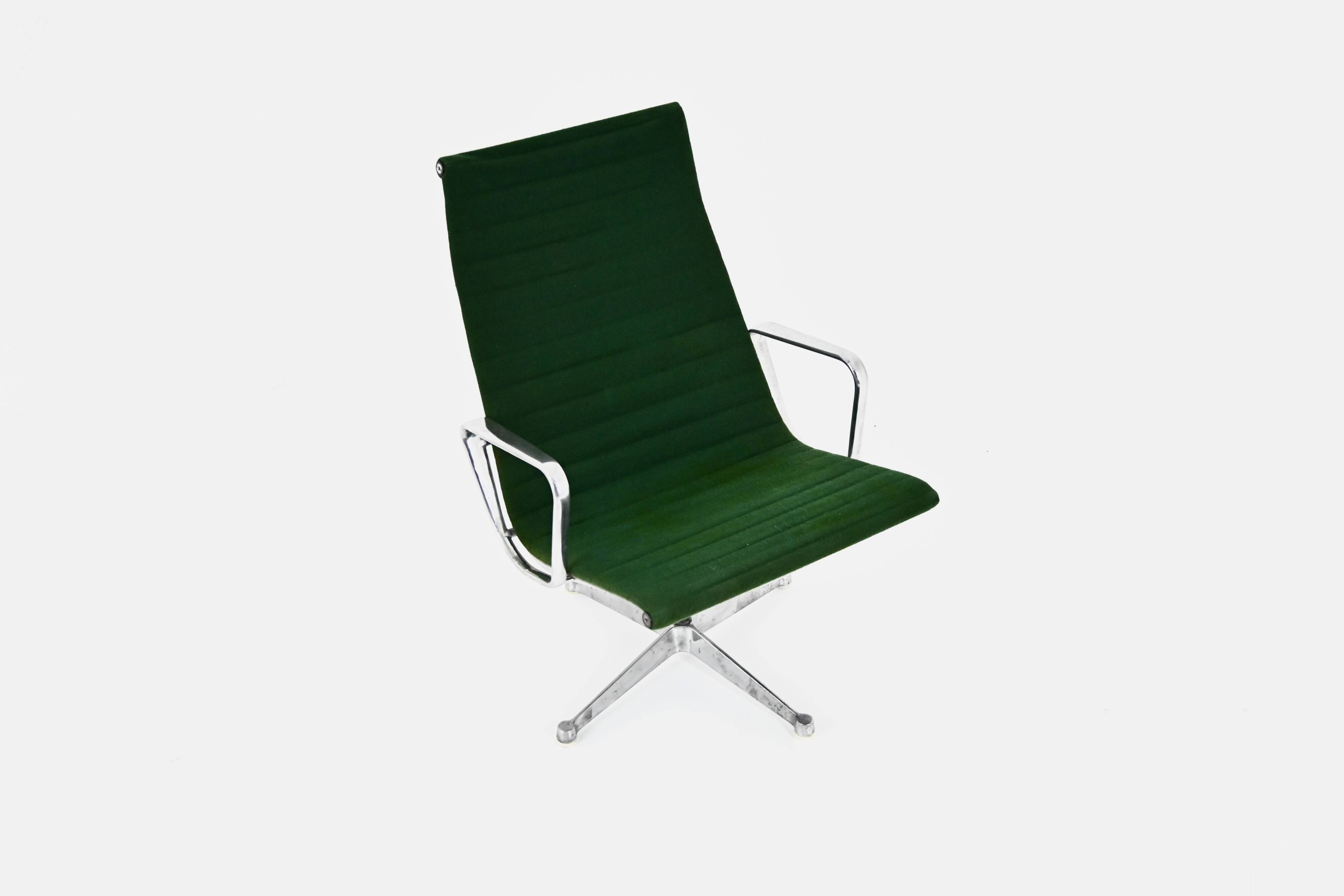 Green EA124 armchair by Charles and Ray Eames for Herman Miller, 1970s