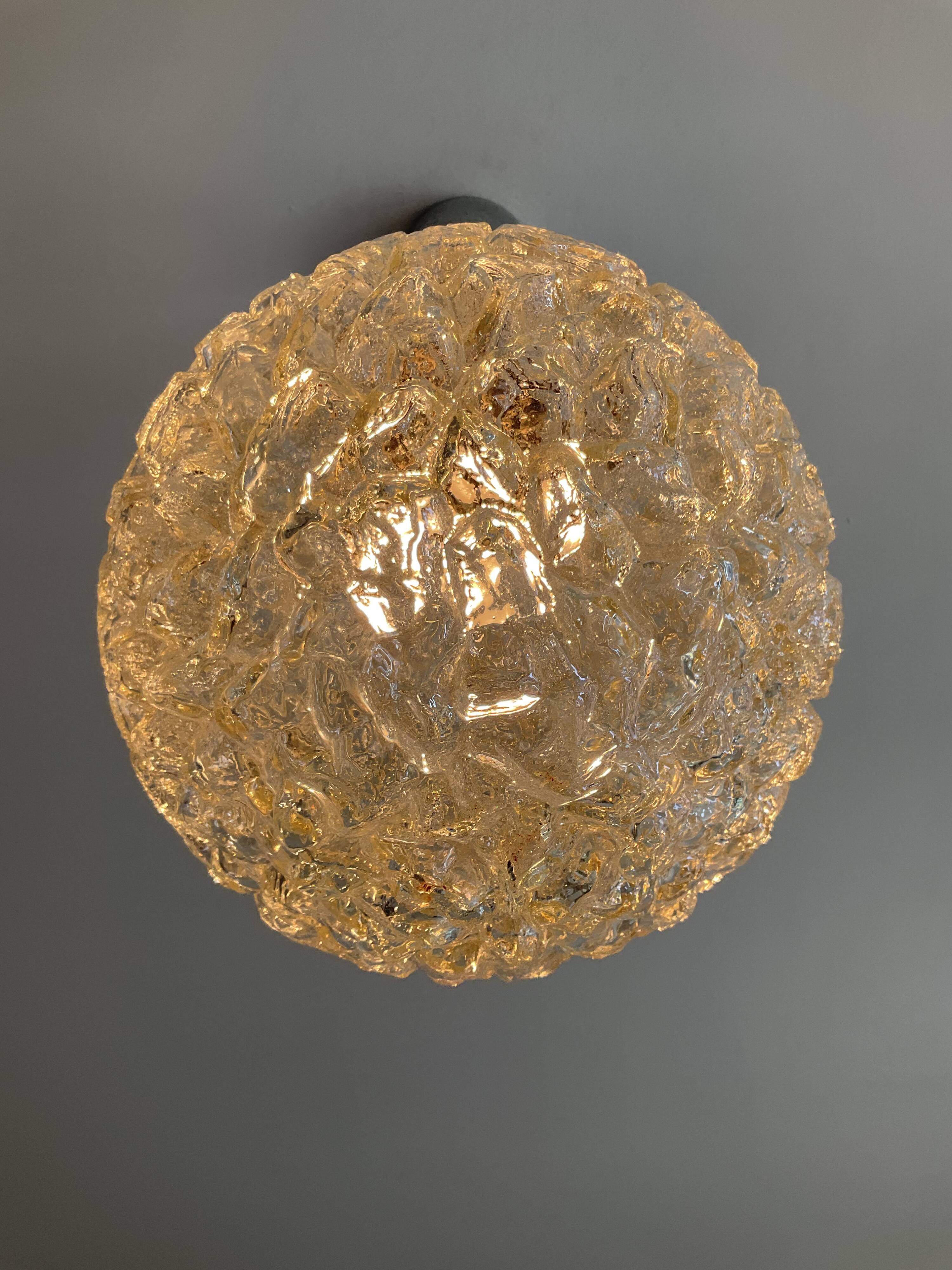 Suspension Helena Tynell des années 60-70