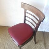 Lot de 20 chaises bistrot TON en bois et skaï rouge vintage.