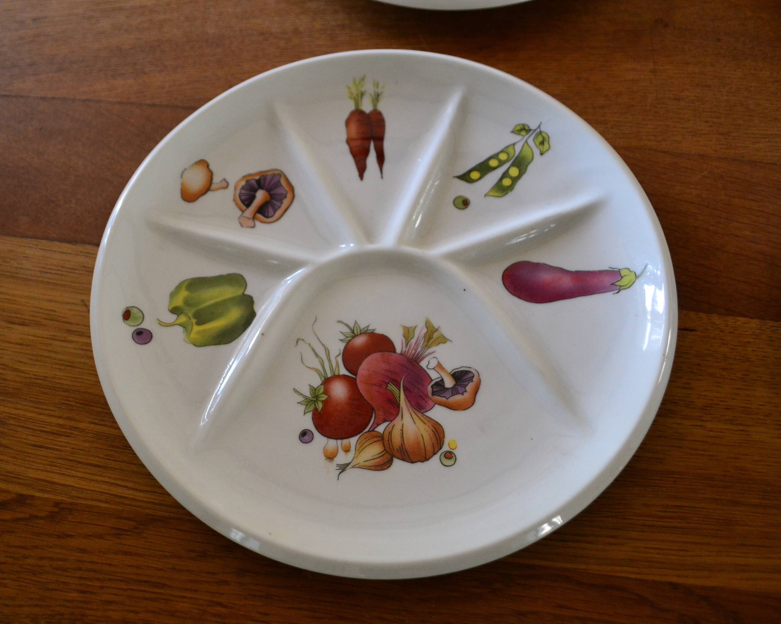 1960s Porcelain Fondue Plates from Berry