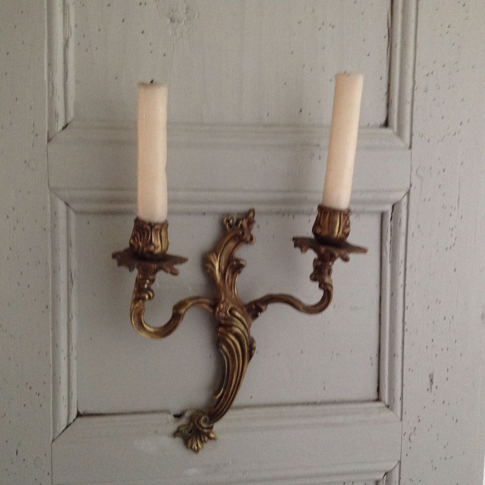 Bronze candle holder