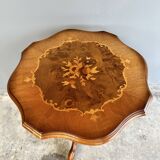 Table d'appoint marquetée de style Louis XV