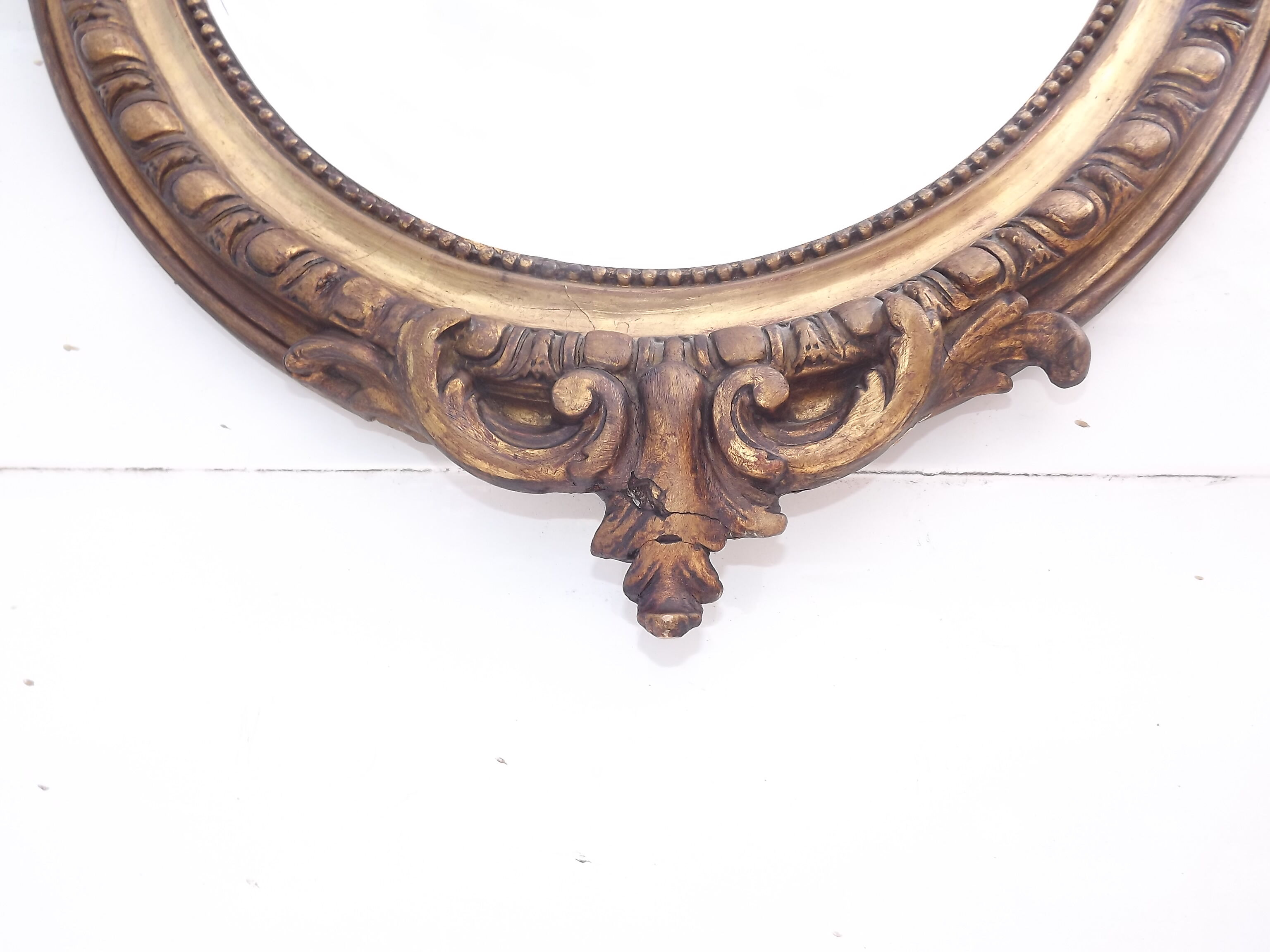 Mirror 19th wood and stuk golden oval 97x62cm