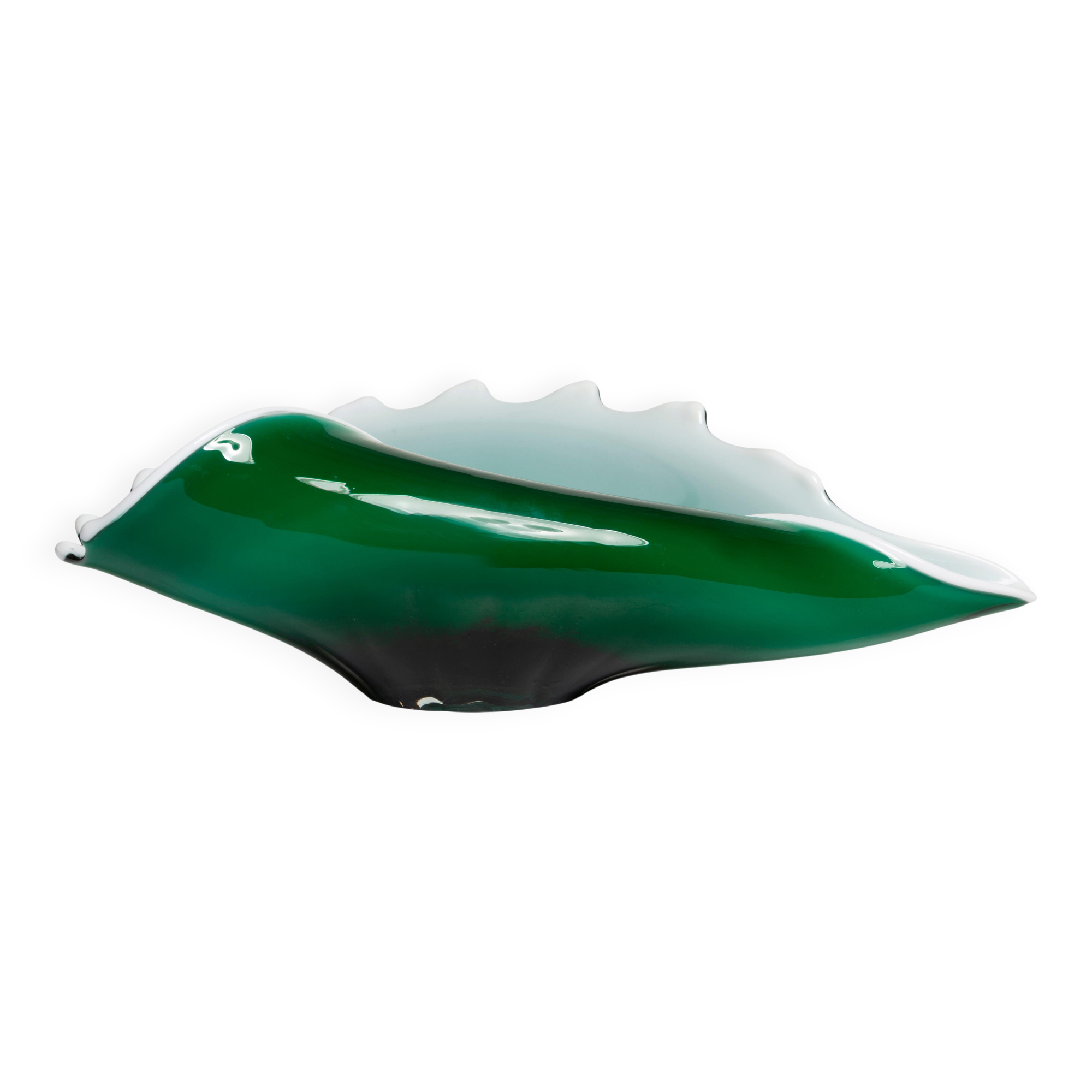Vintage green and white decorative plate mid-century small shell Italy 1960