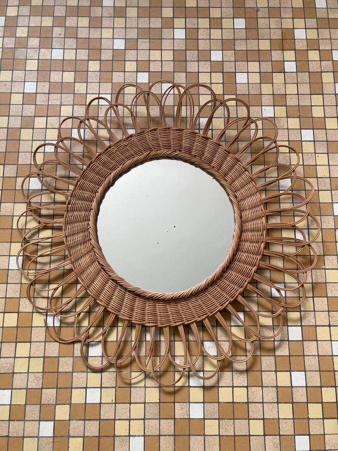 Miroir soleil vintage osier rotin