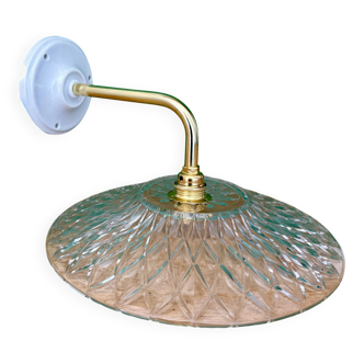 Coudé wall lamp with an old cut glass lampshade - tableware collection
