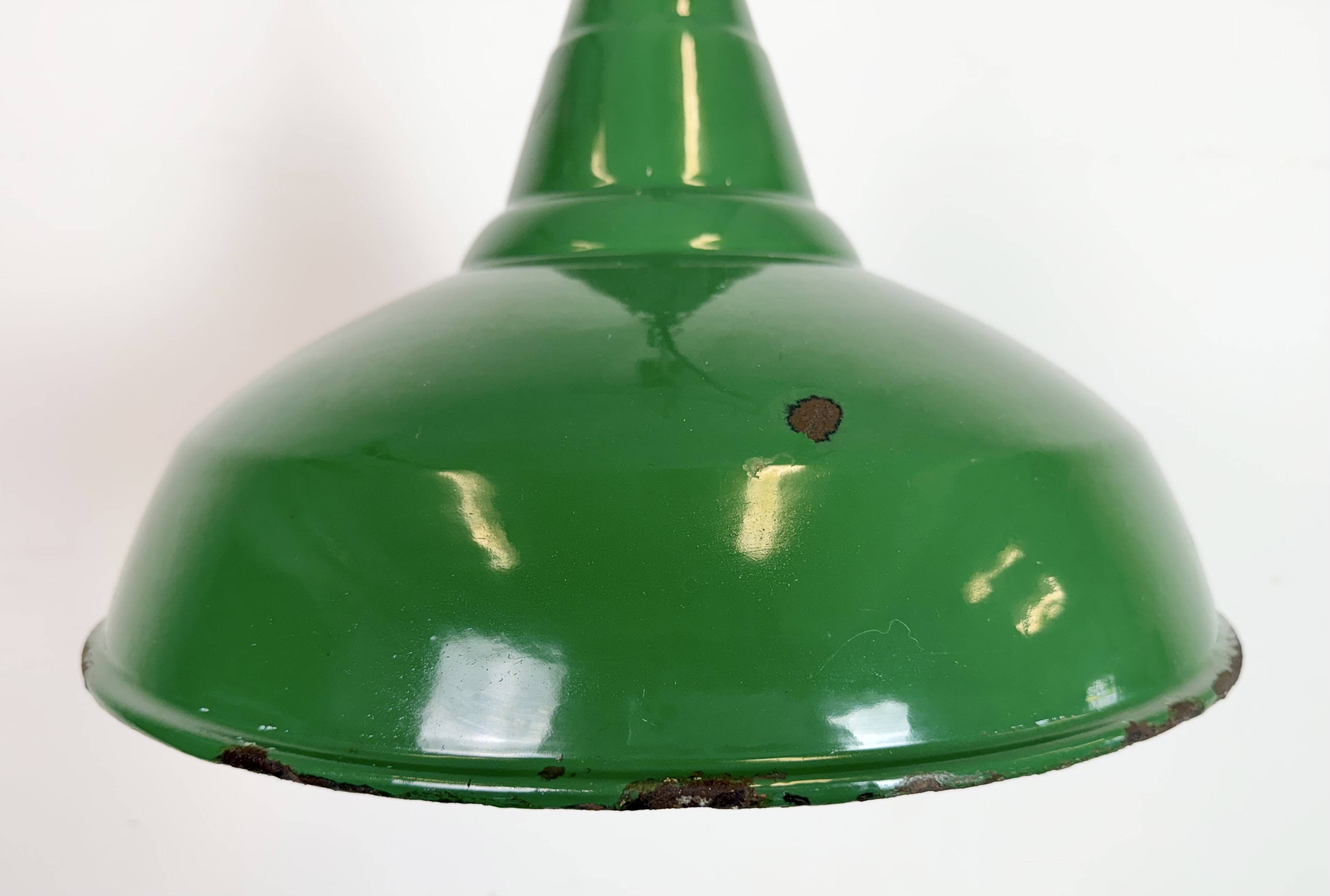 Industrial British Green Enamel Factory Pendant Lamp, 1960s