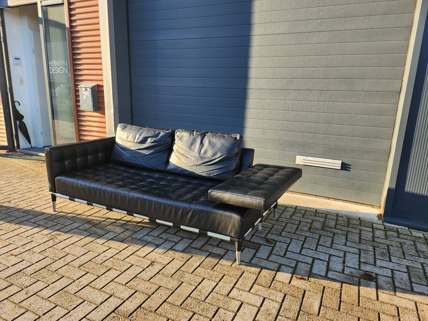 Cassina - Prive sofa by Philippe Starck