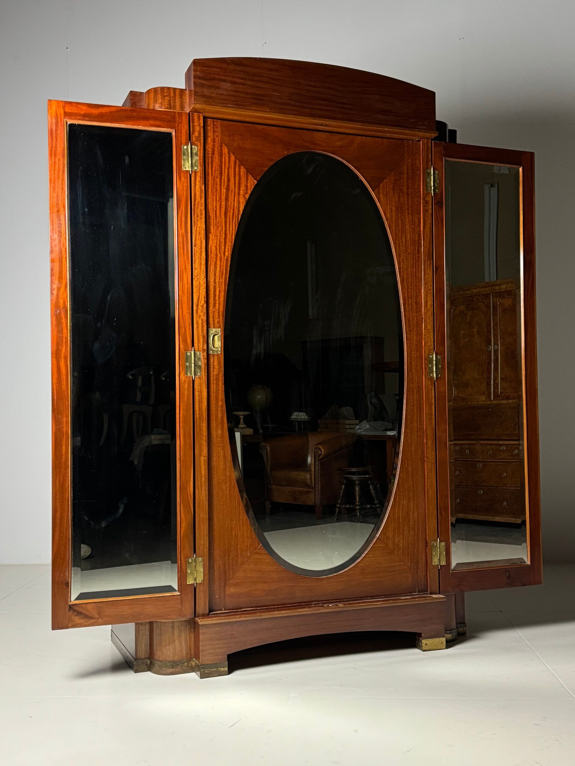 Armoire Art Déco avec miroirs