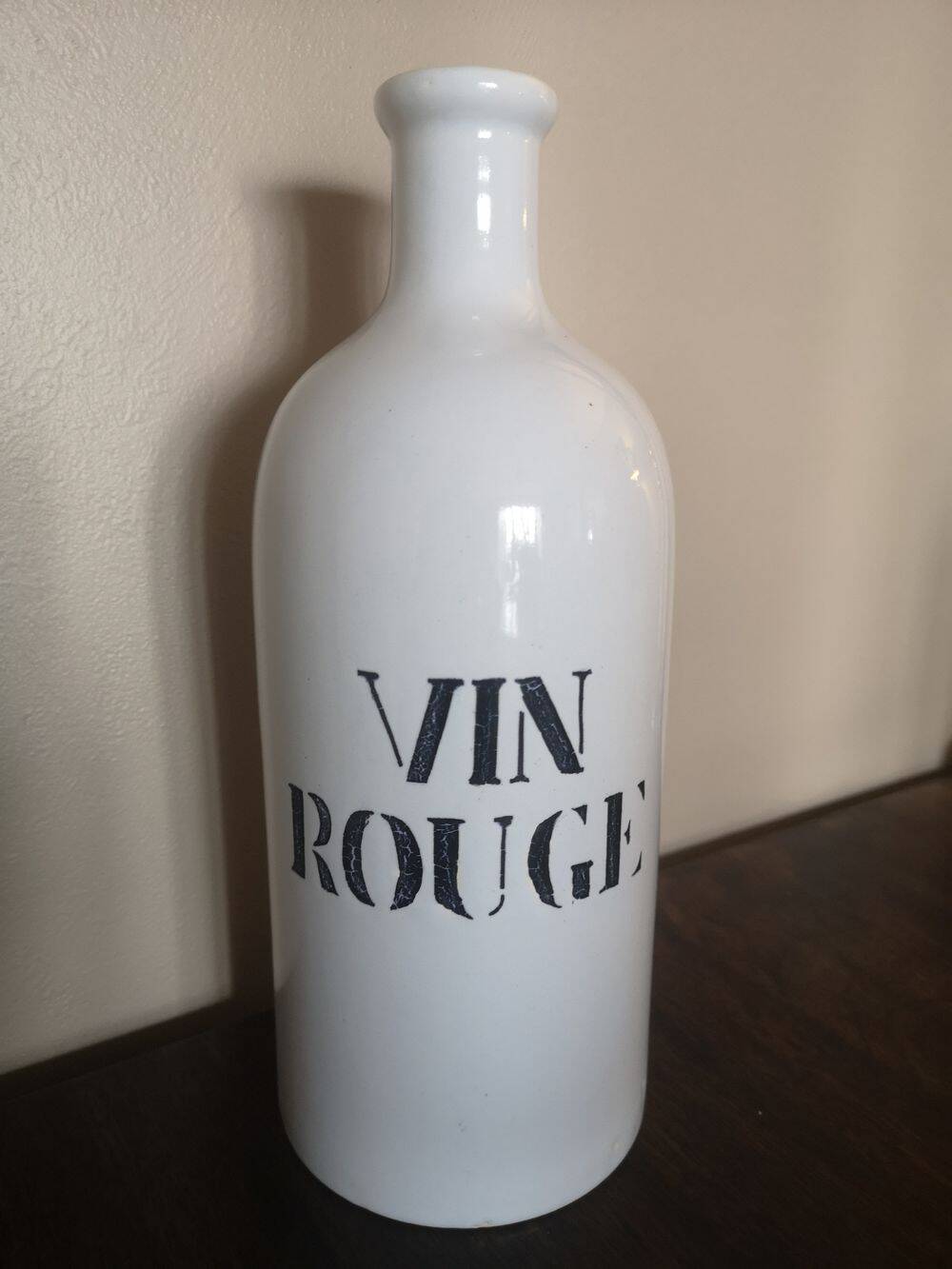 White ceramic bottle - Red Wine - 1950s/1960s