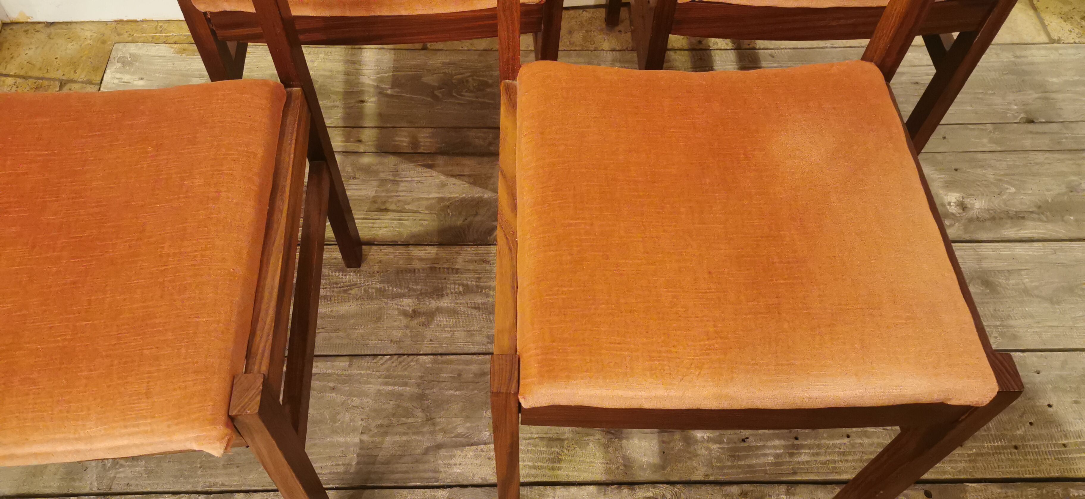 Set of 4 Danish Scandinavian chairs