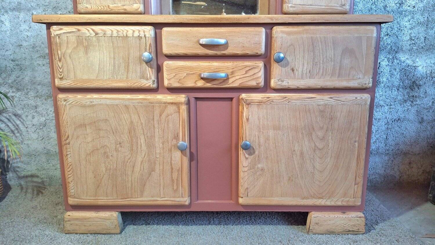Mado two-body vintage kitchen buffet from the 1950s – cathedral glass