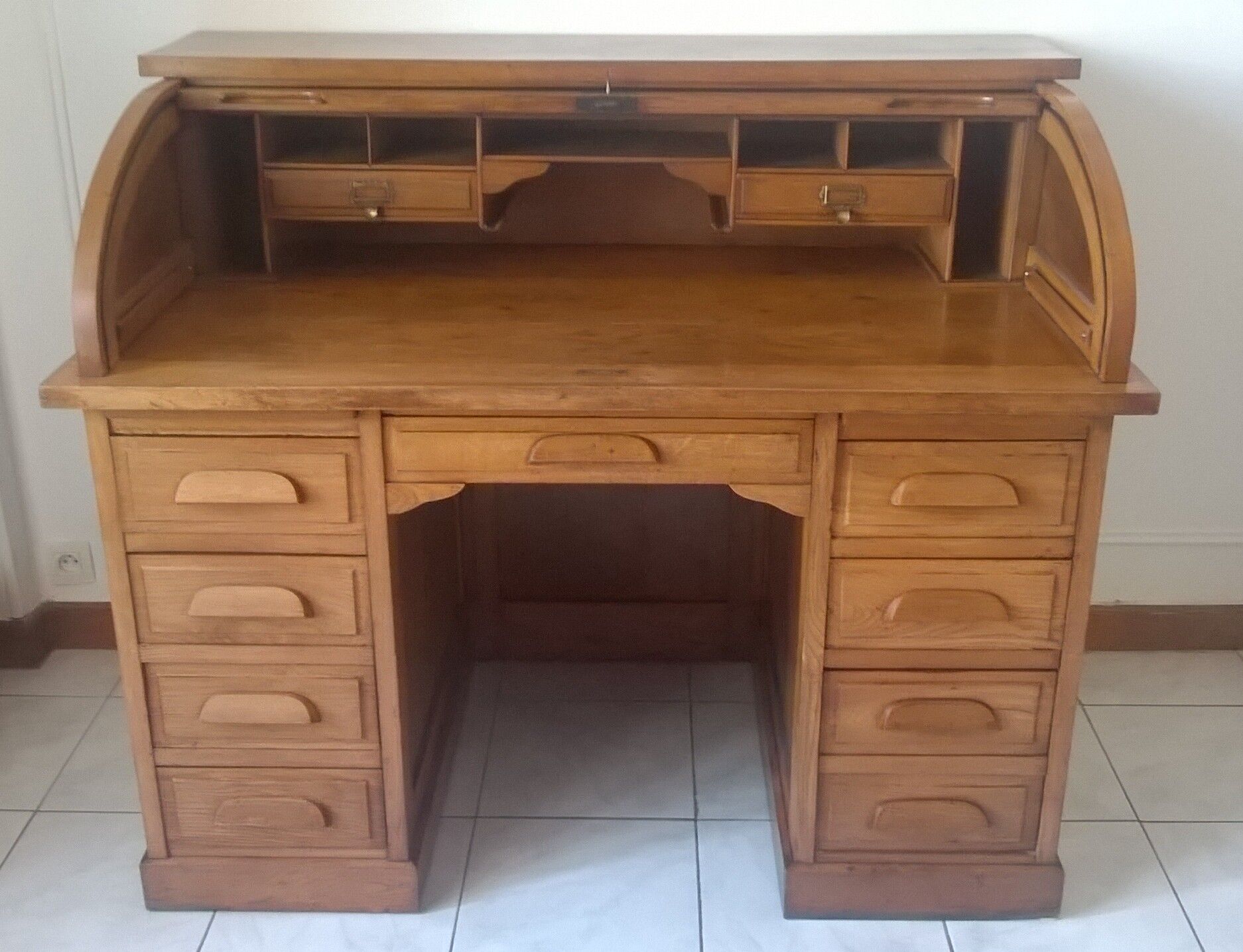 American desk with oak curtain