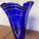 vase mouchoir bleu cobalt