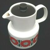 1970s melitta coffee maker (porcelain germany) retro décor, bright red and green