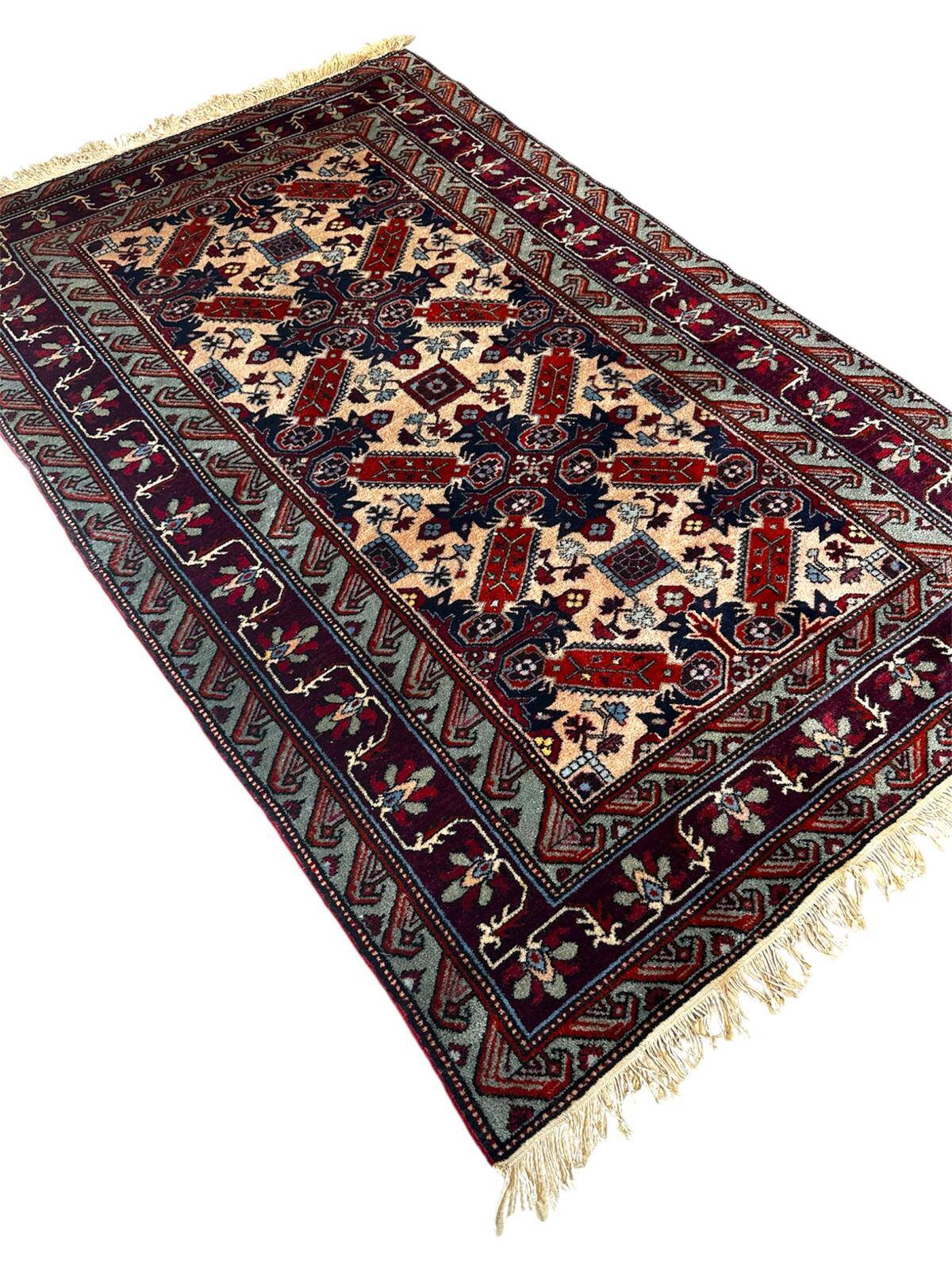 Handmade Turkish rug 125cm x 205cm