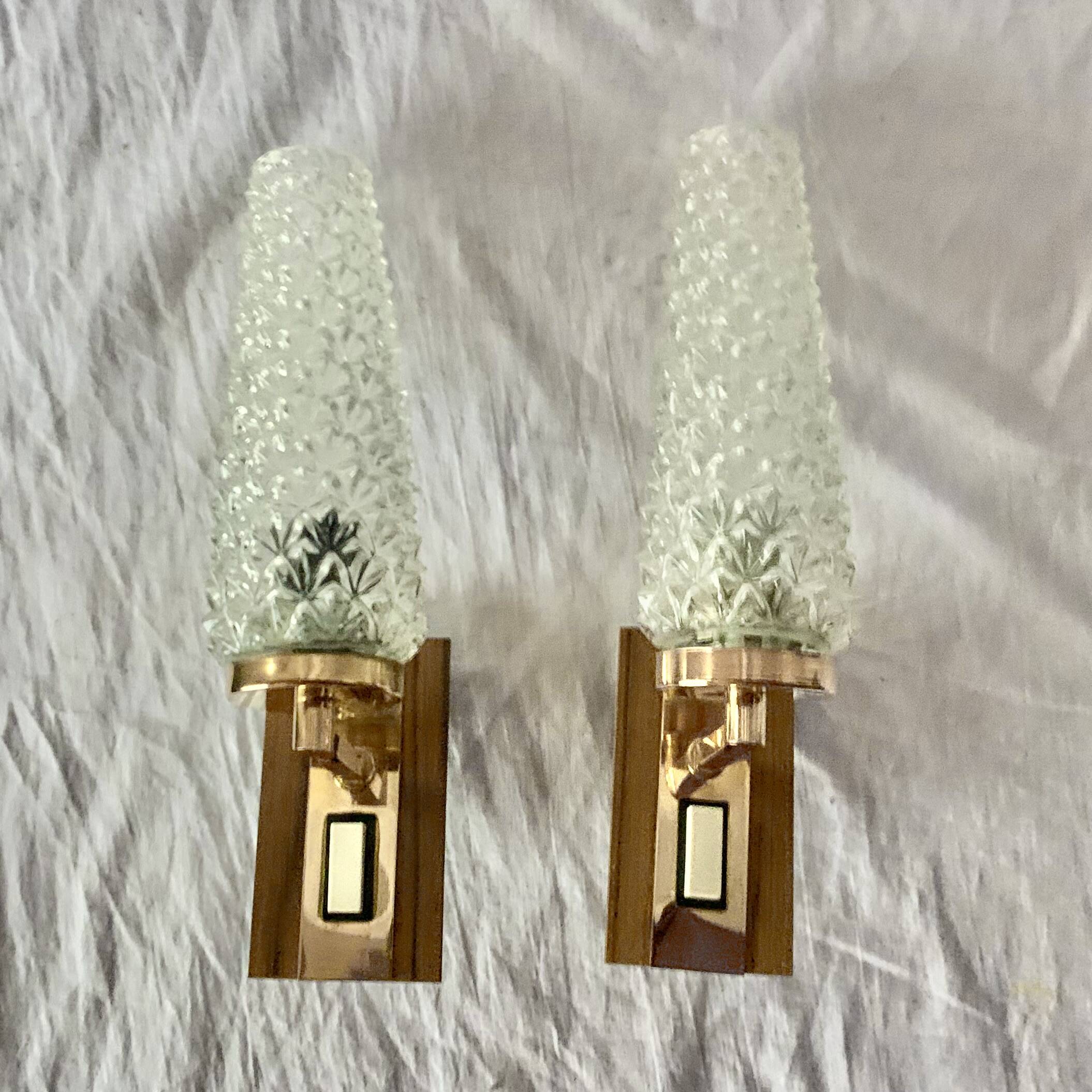 Pair of vintage wall sconces in molded glass and gilded brass