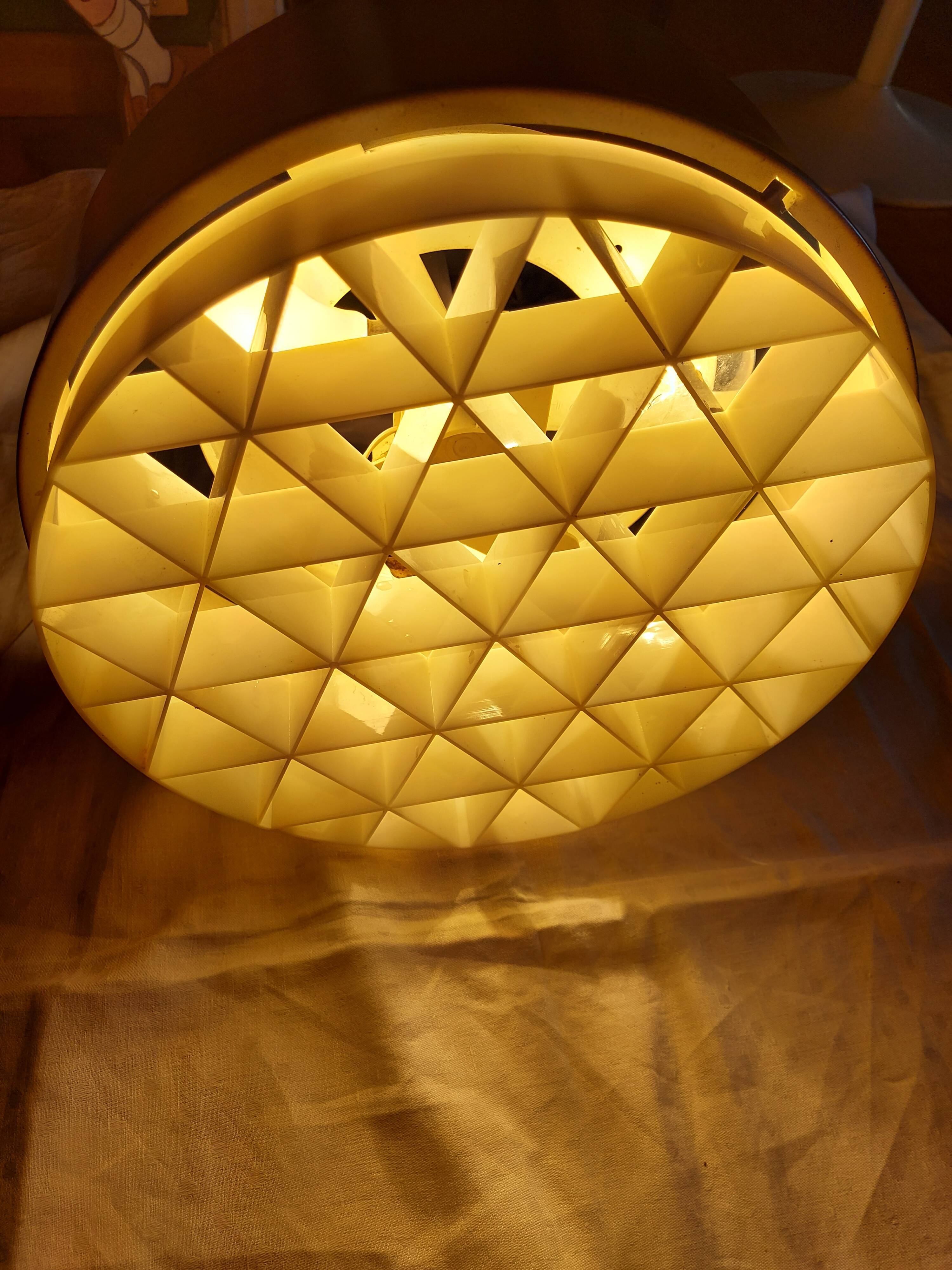 Scandinavian hanging lamp