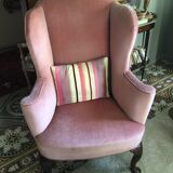 Wing chair