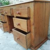 Furniture with solid pine drawers