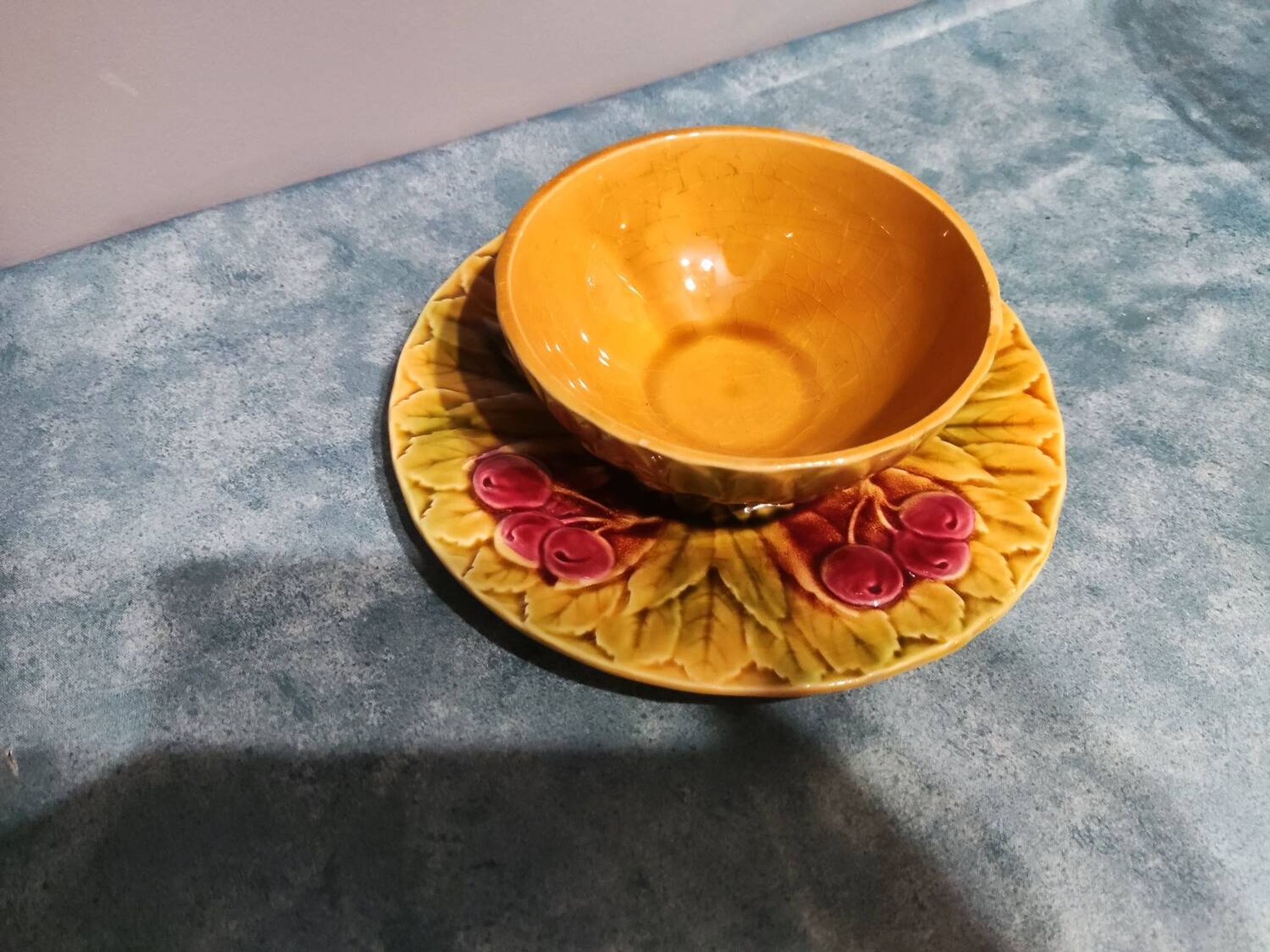 Coupe en barbotine pour la confiture
