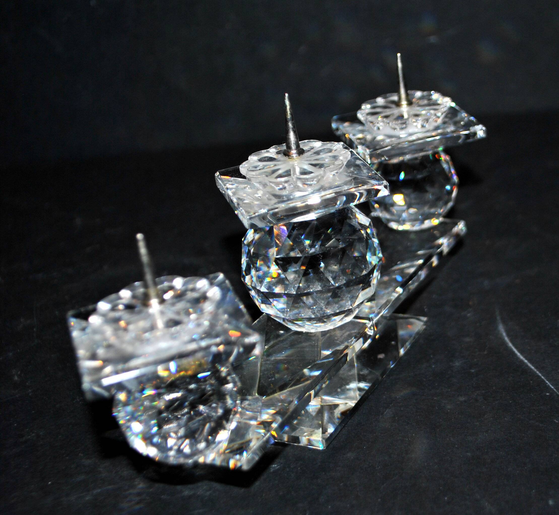 SWAROVSKI candle holder three candles in cut crystal signed 18.5 x 9 x 4cm