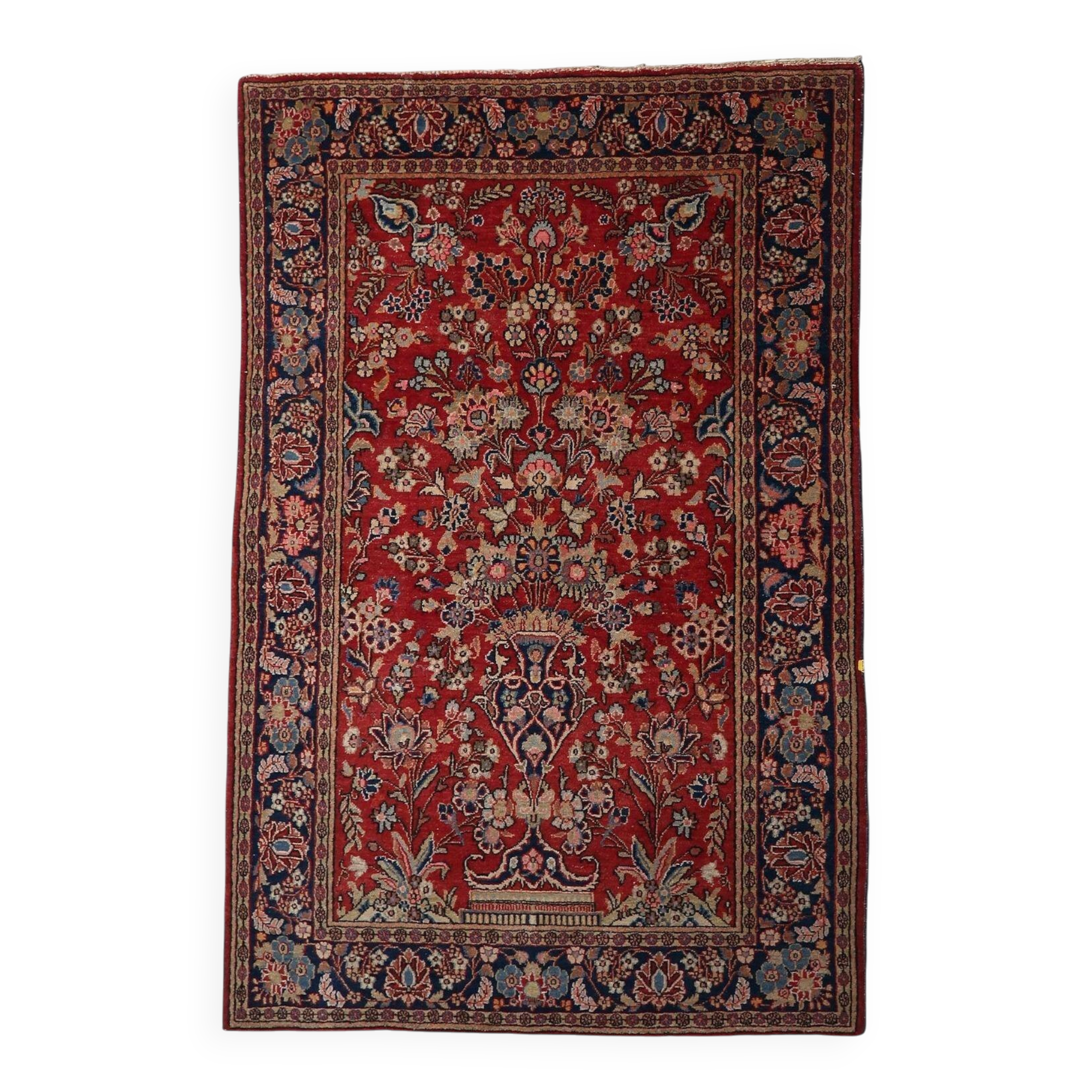 Handmade antique Persian Kashan rug 136cm x 201cm, 1910s