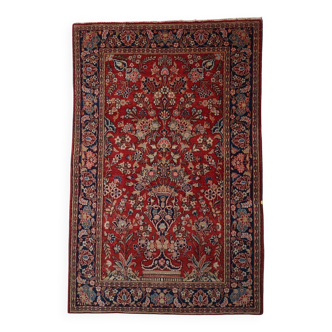 Handmade antique Persian Kashan rug 136cm x 201cm, 1910s