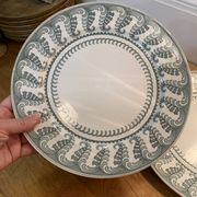 Paire d'assiettes terre de fer