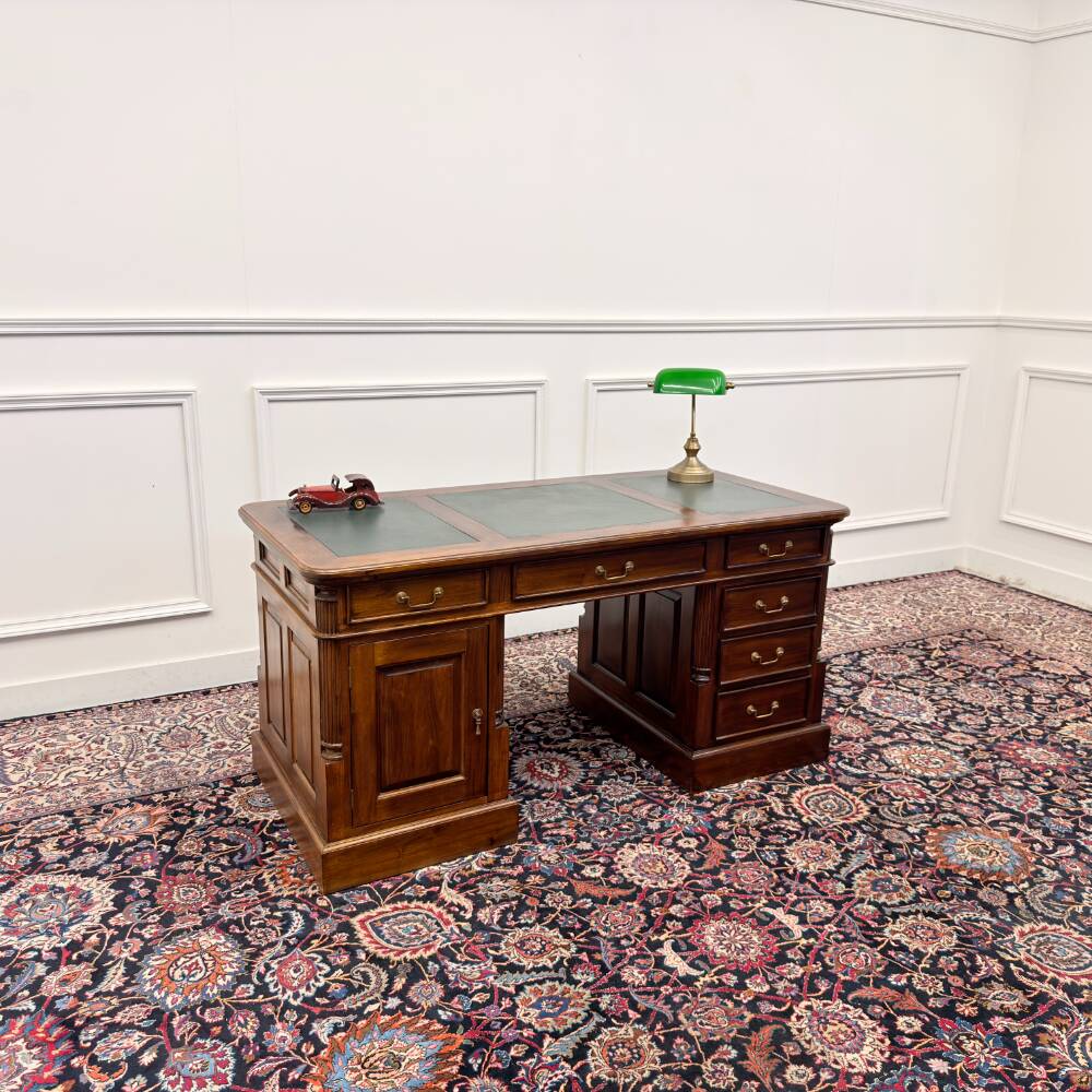 Classic English Chesterfield Desk