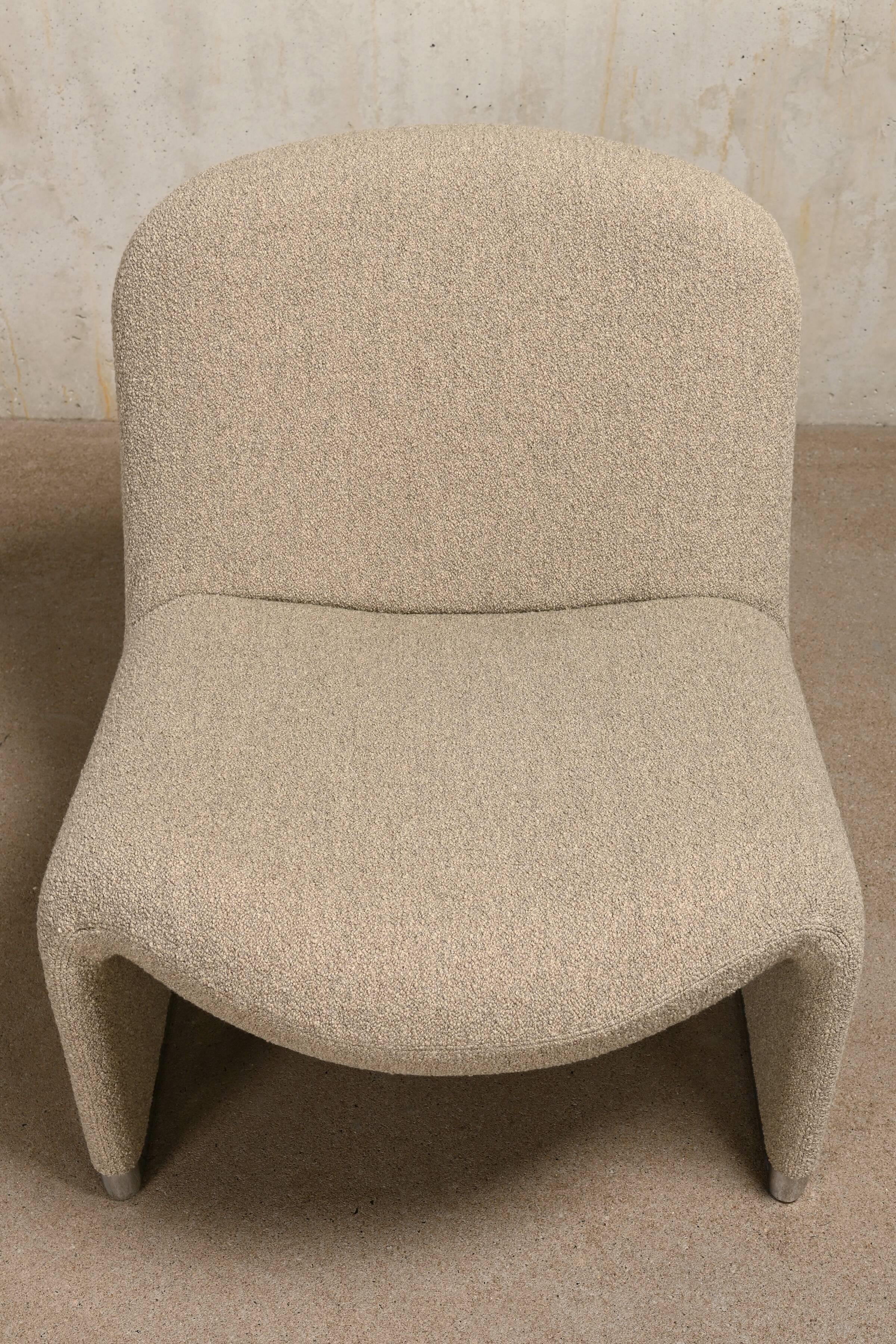 Giancarlo Piretti Alky Lounge Chairs in stone grey Bouclé Wool, Anonima Castelli