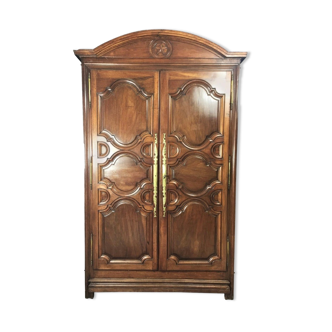 Armoire, d'époque Louis XVI, noyer, fin XVII-début XVIIIème siècle