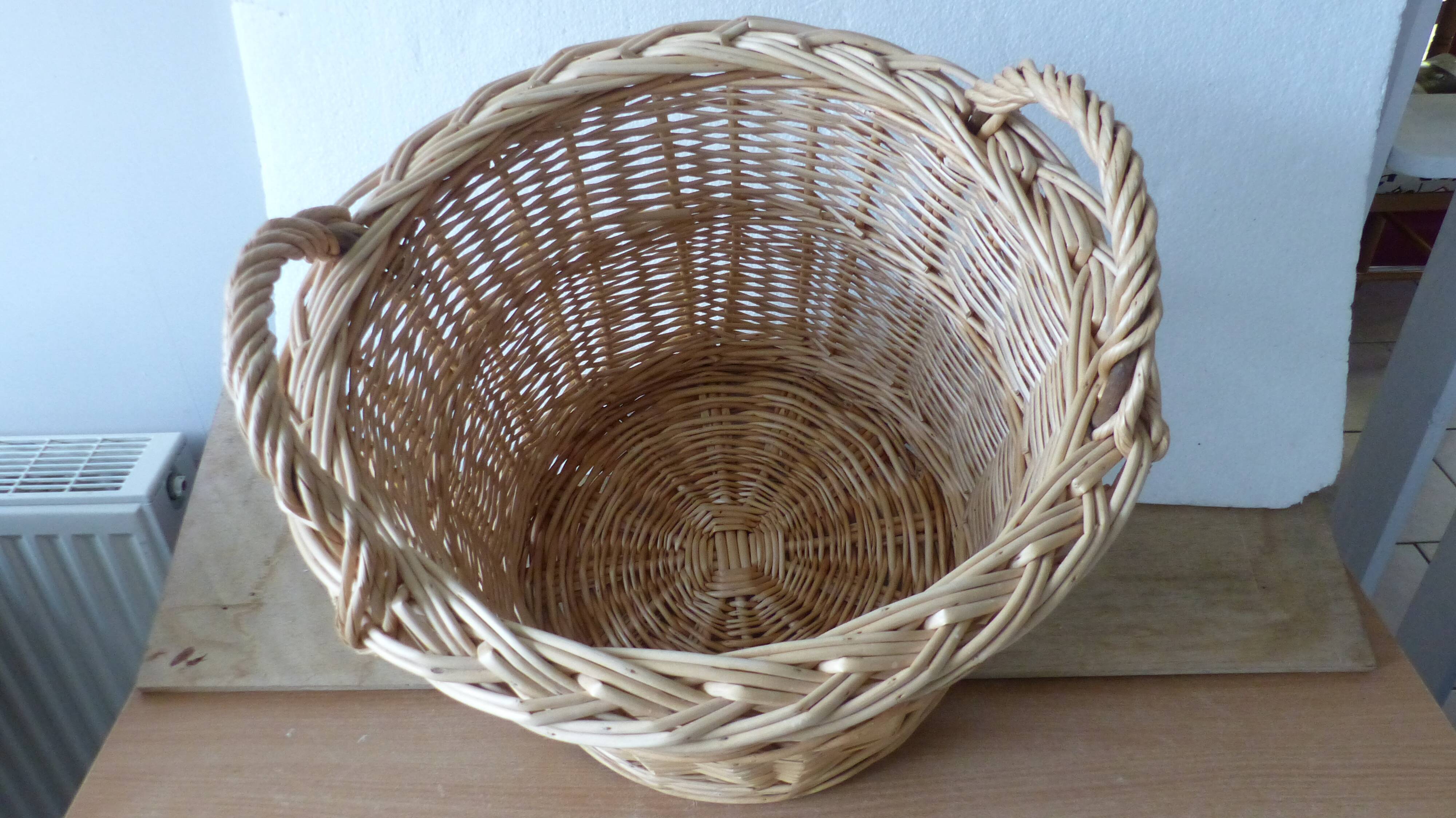 Wicker basket