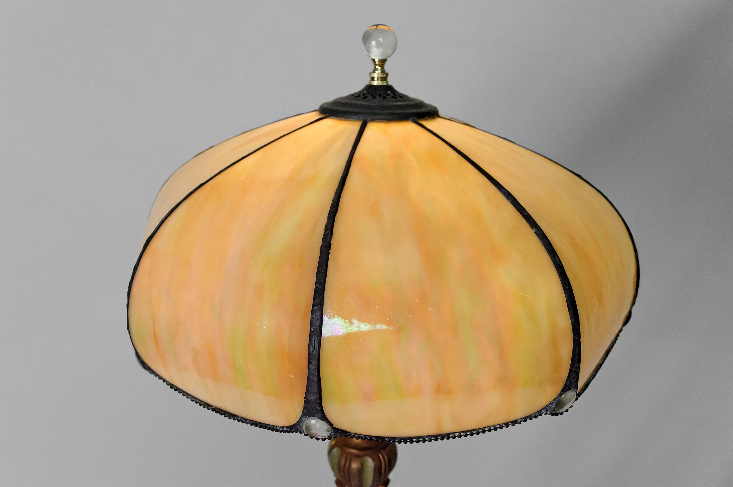 Floor lamp in gilded carved wood and pearly glass lampshade, Art Deco, France, Circa 1920