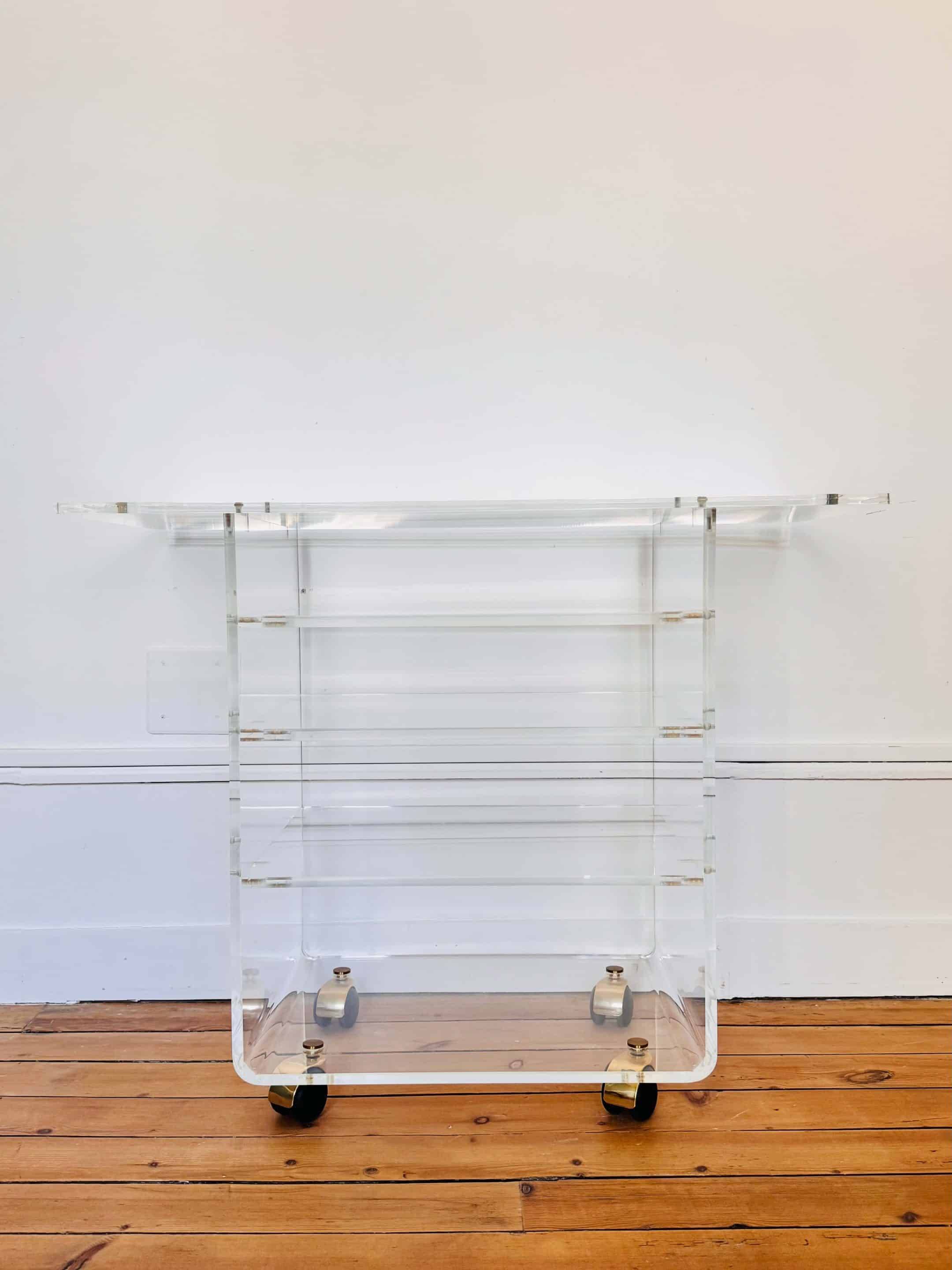 David Lange serving trolley for Marais International
