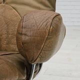 1970s, Norwegian design by Harald Relling, original condition, leather, chrome steel, teak wood.