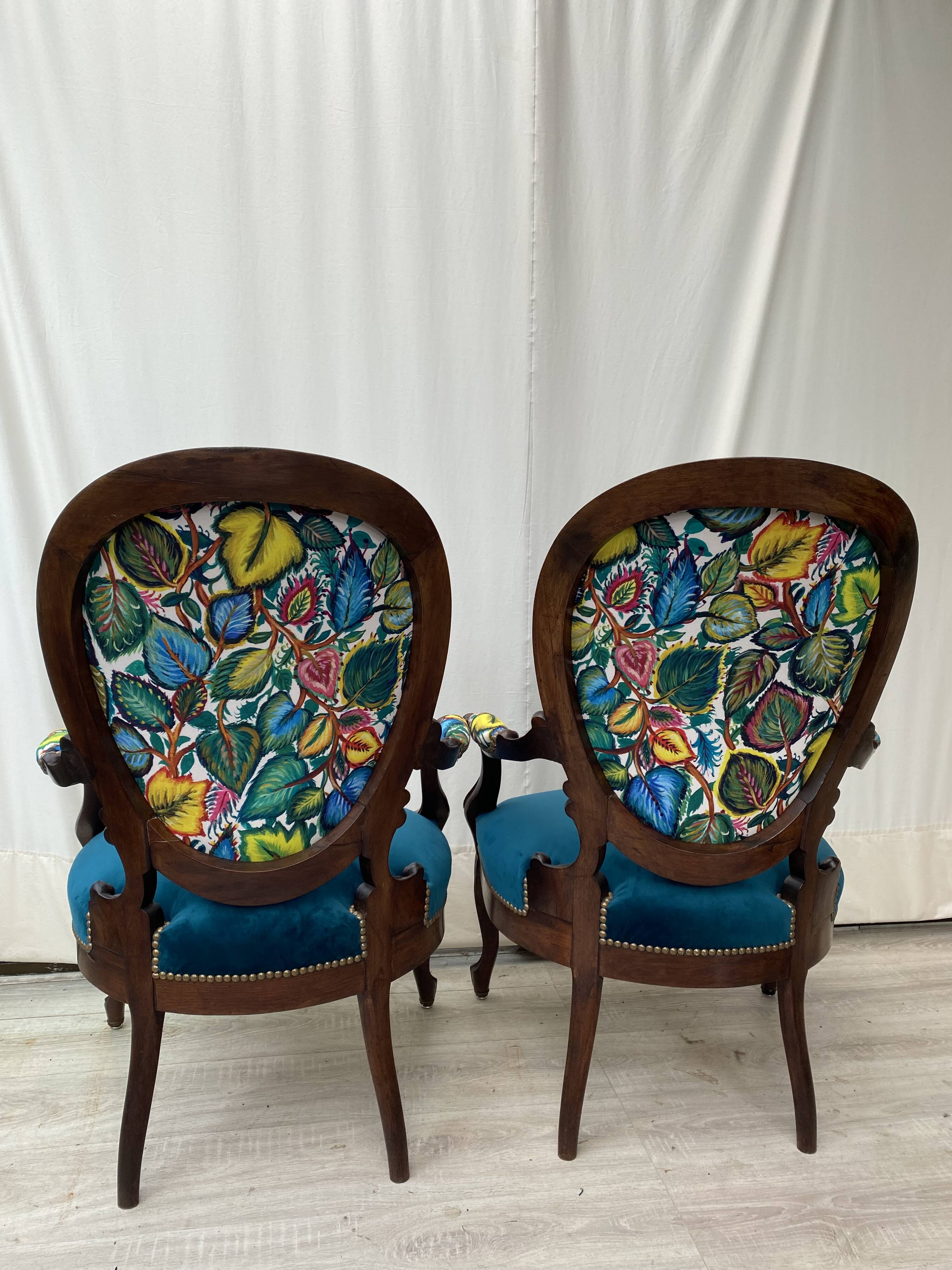 Paire de fauteuils cabriolet retapissés, années 30-40