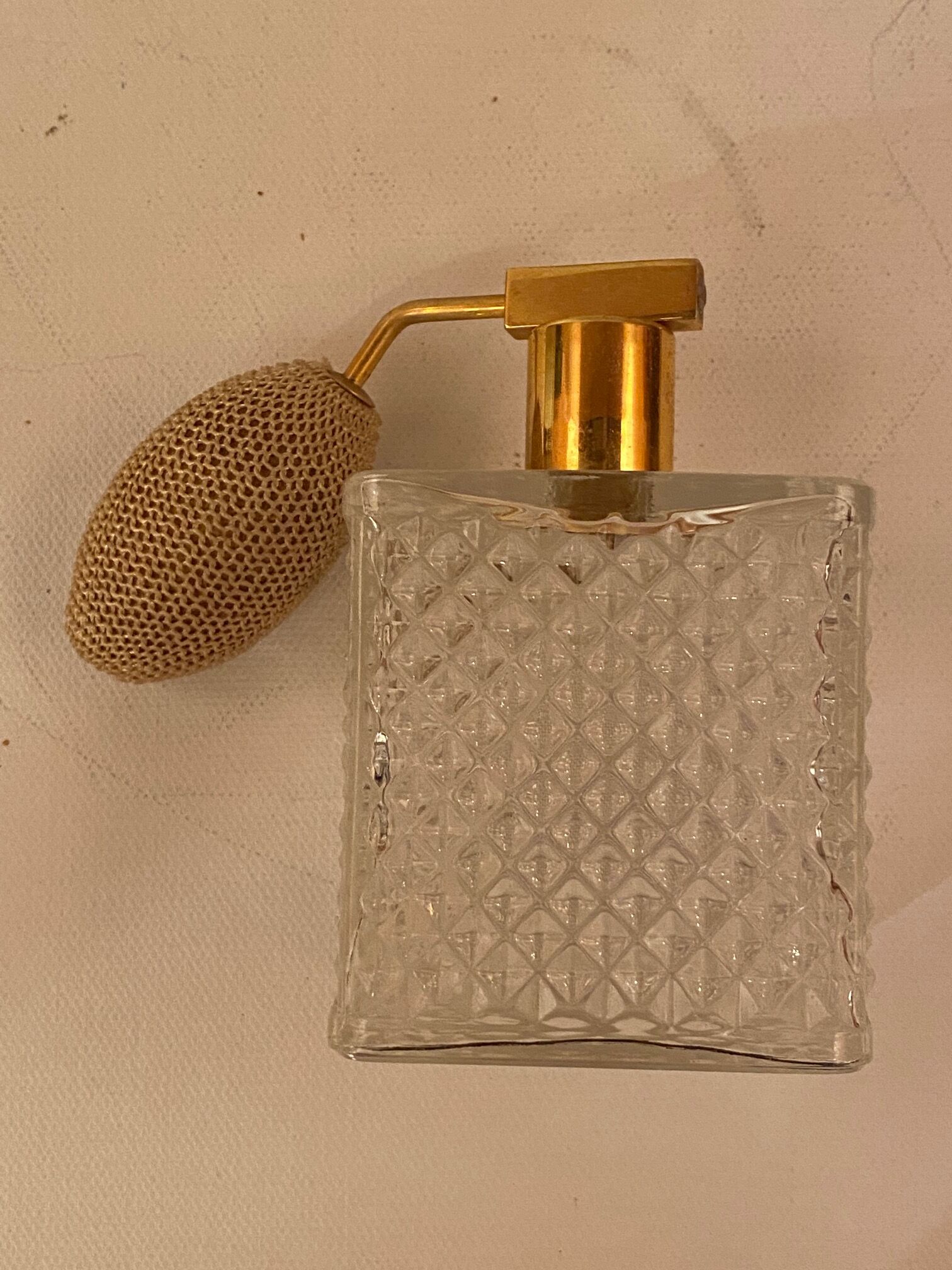 Glass perfume spray and vintage perfume atomizer gold pump