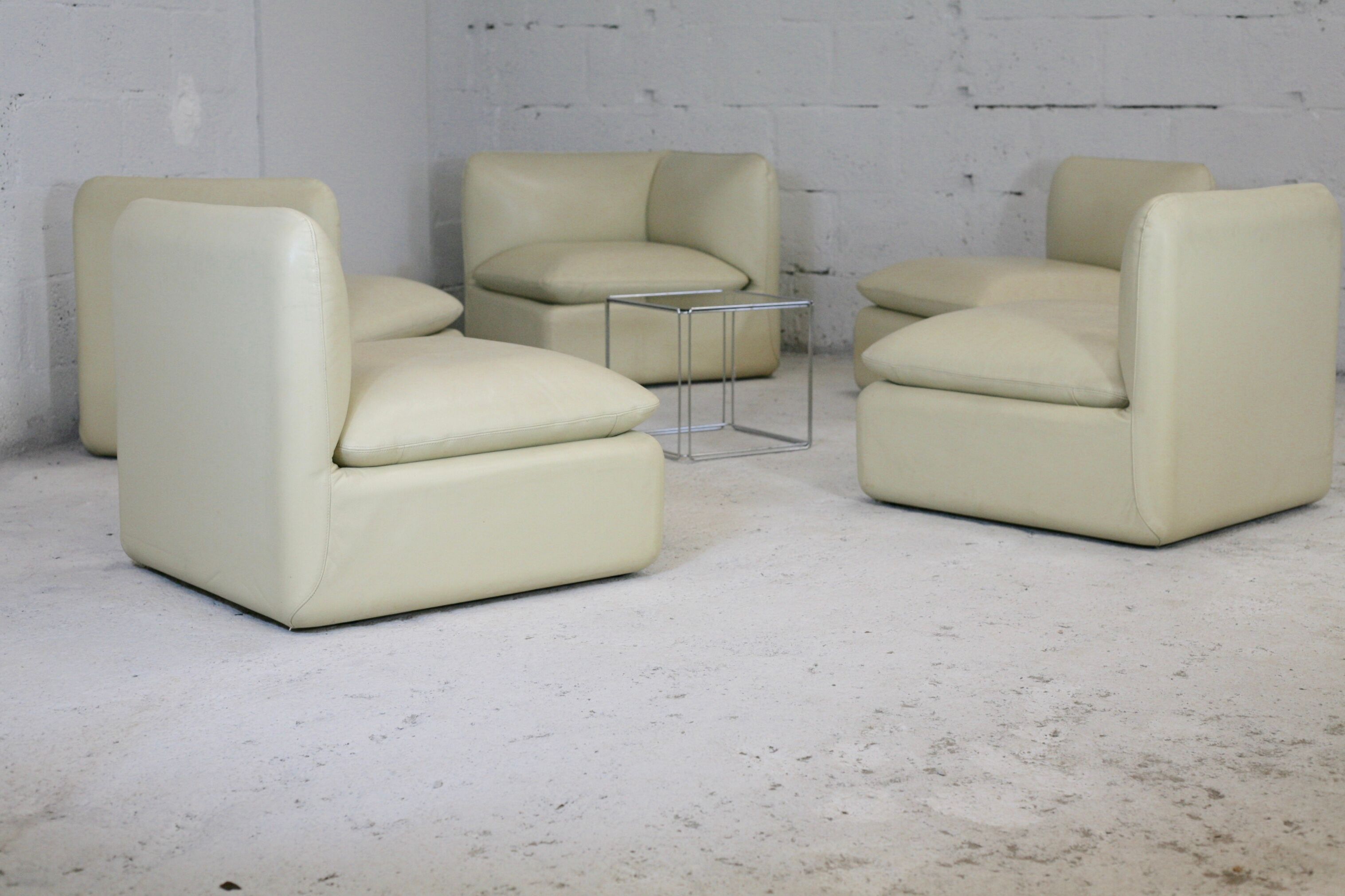 Set of 5 leather armchairs, France 80