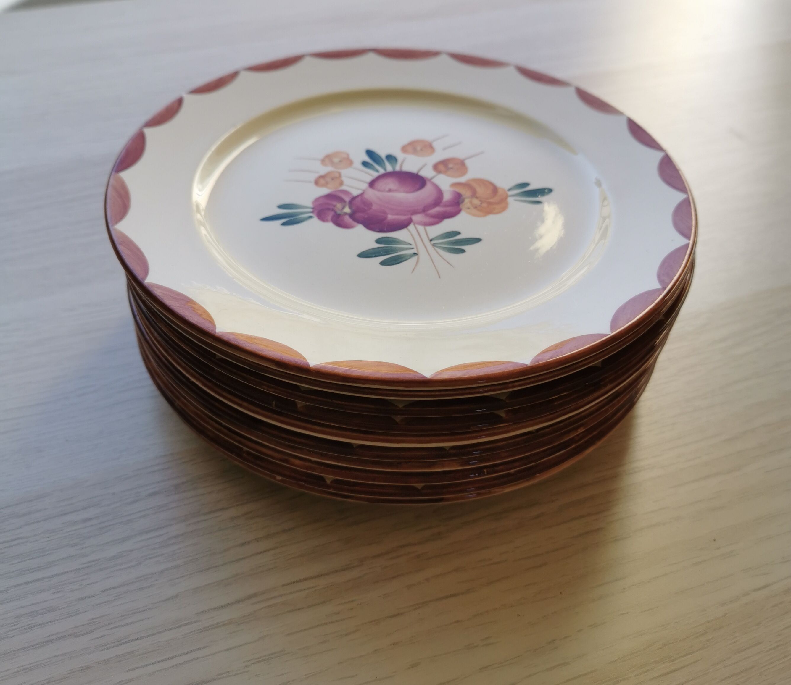 10 Longchamp dessert plates Agen model