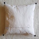 pyramid pillow