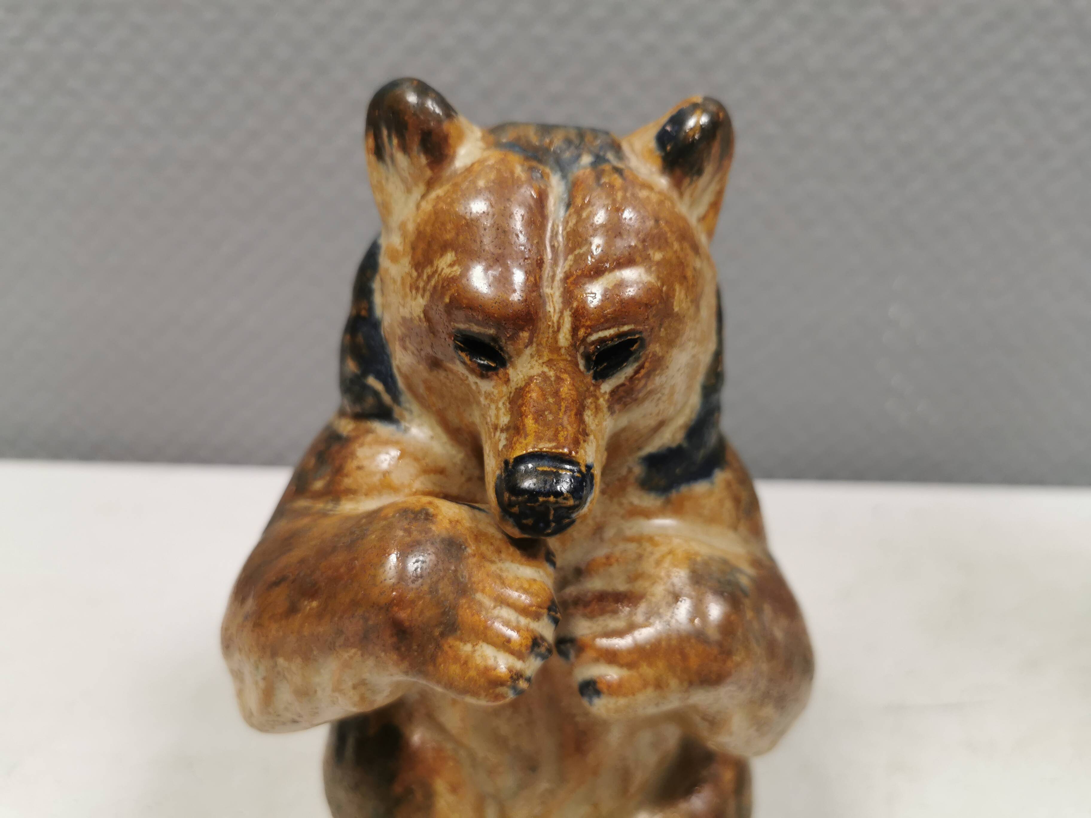 Beautiful ceramic bear by Arne Ingdam. Denmark, 1960s-70s.