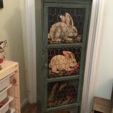 Decorated shelf cabinet 3 rabbits