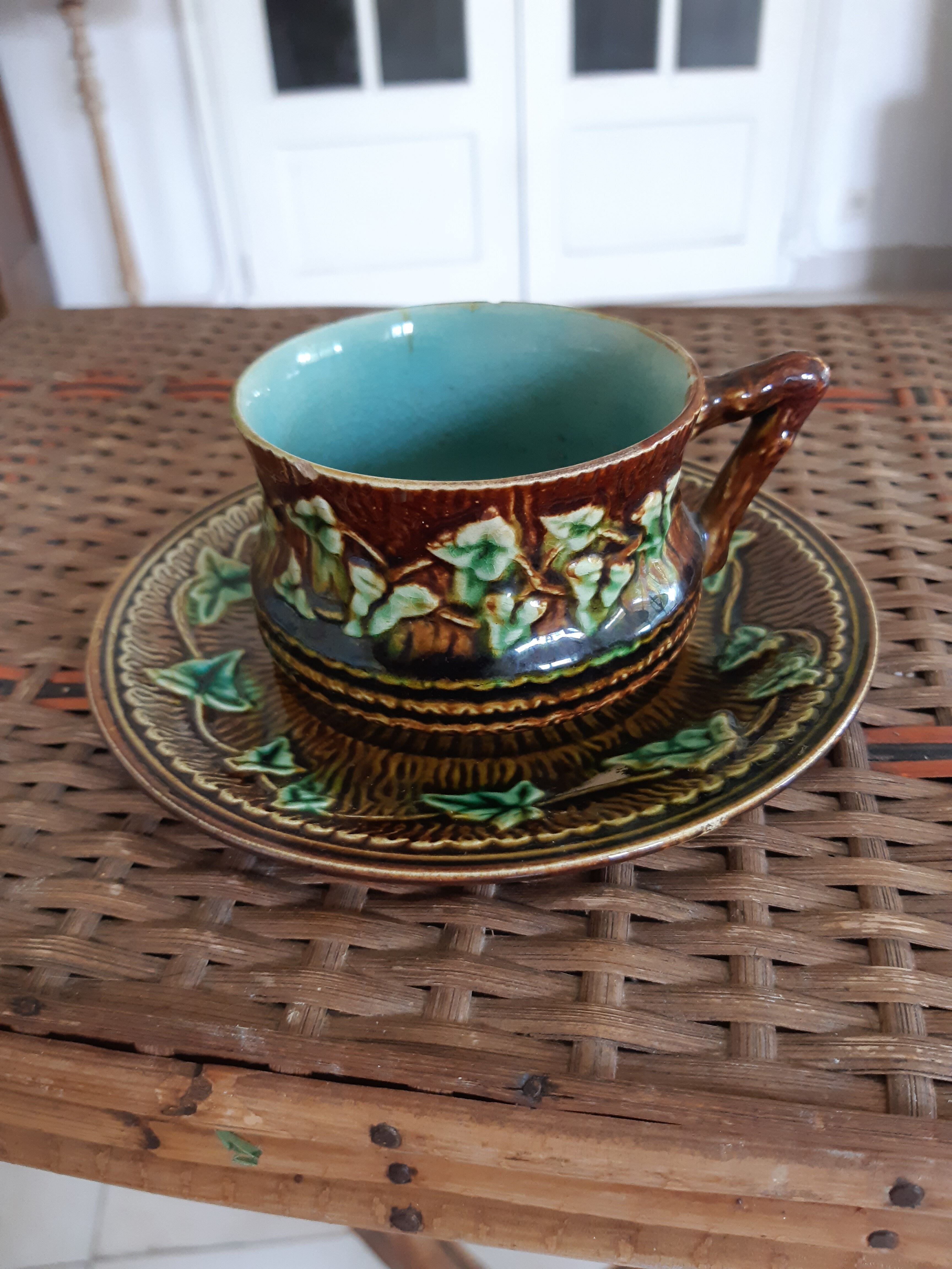 Coffee service in barbotine