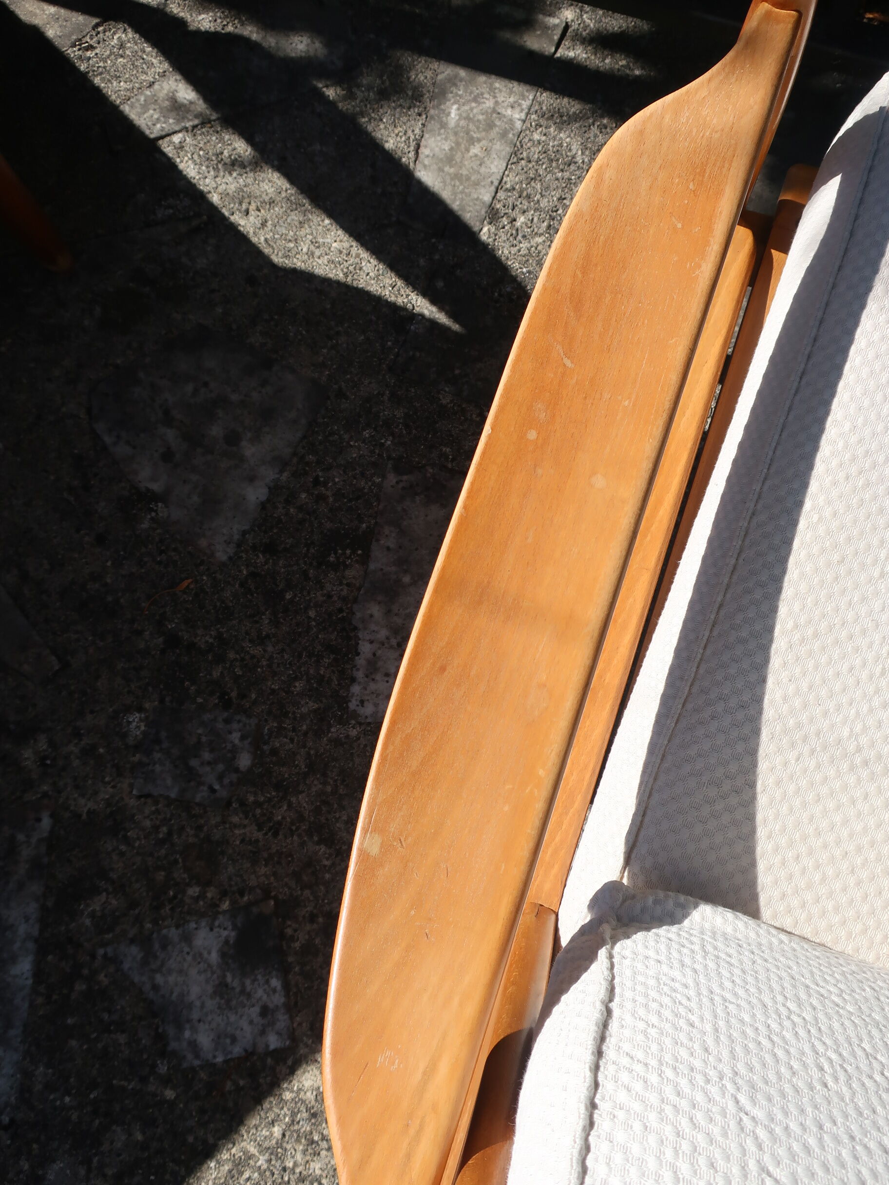 Fauteuil scandinave en  bois et tissu