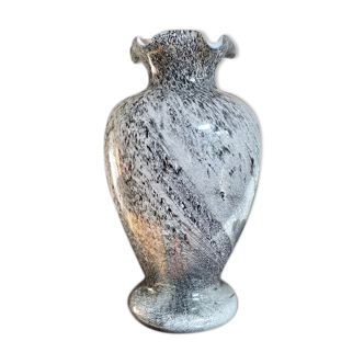 Black and white glass paste vase