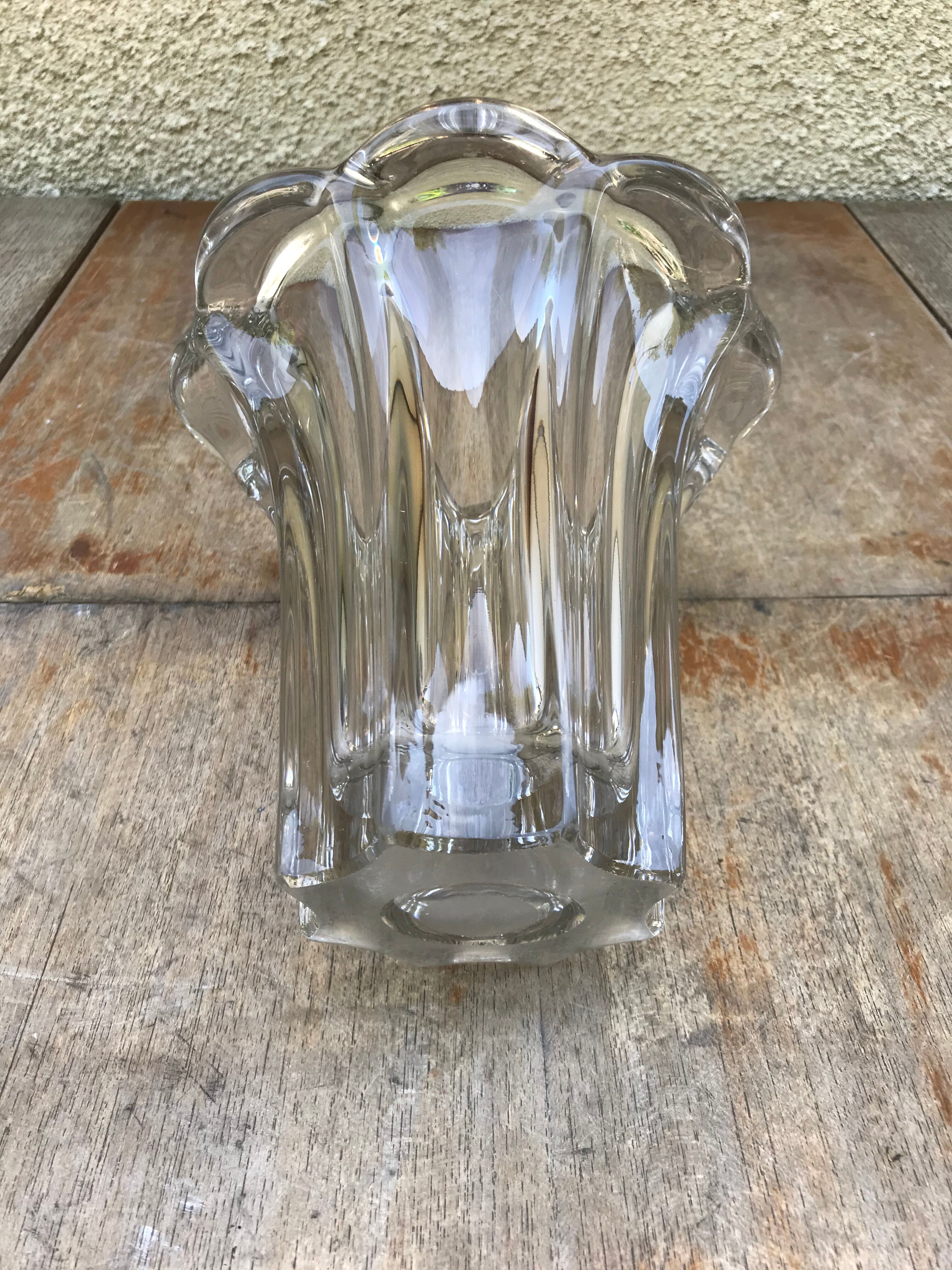 Old vase moulded glass shape flowers 70s vintage