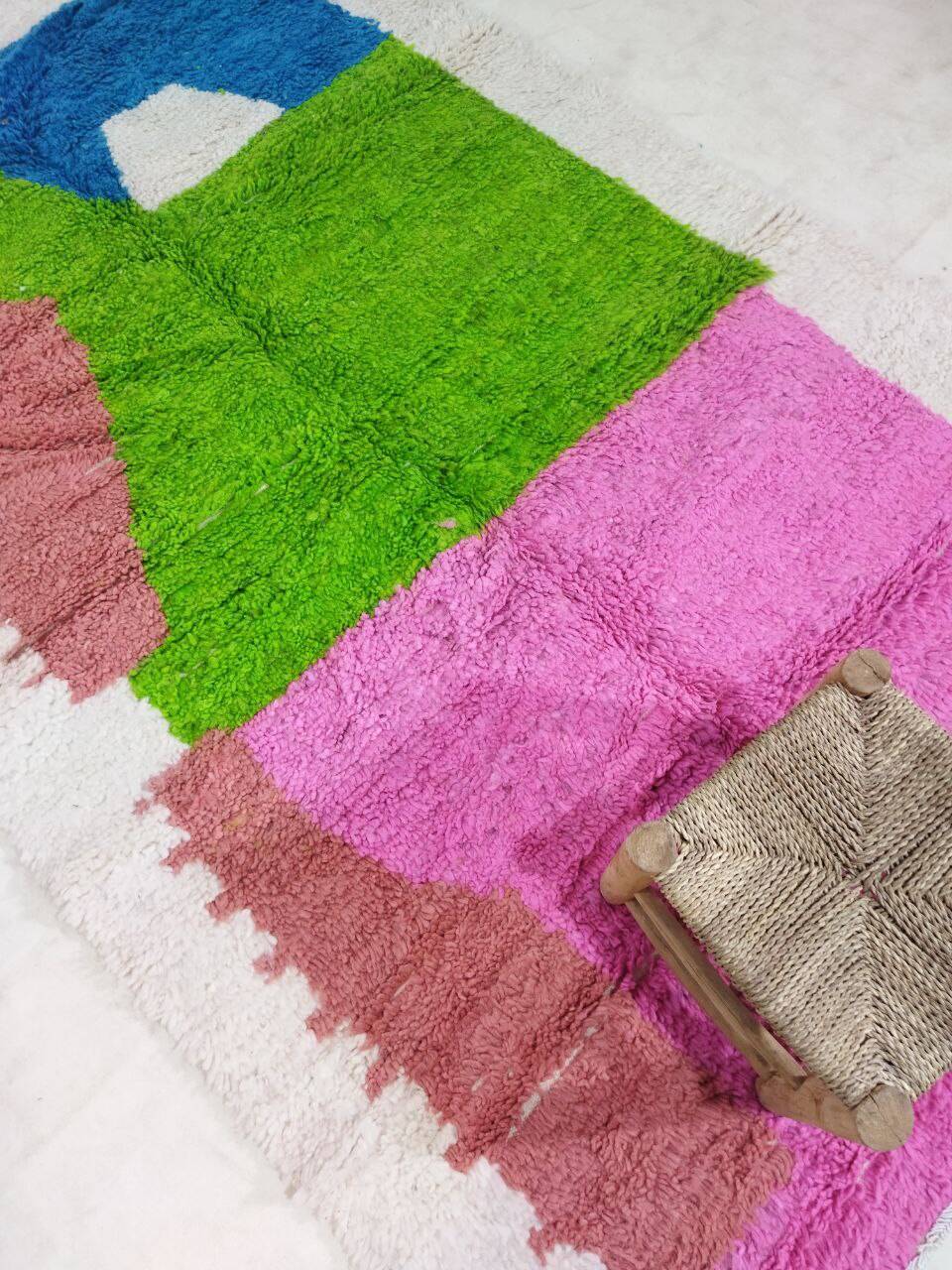 Handmade moroccan berber rug 250 x 148 cm