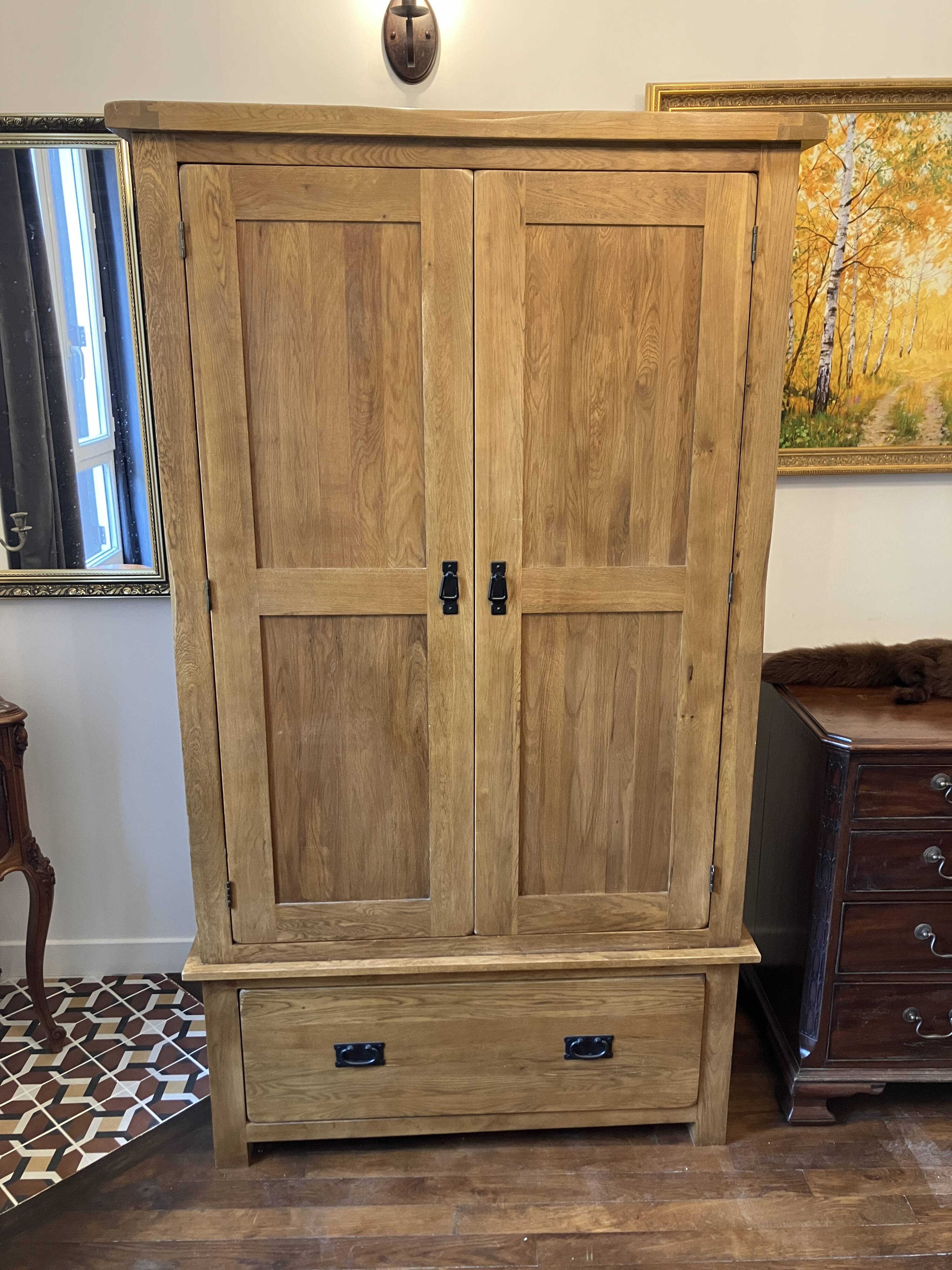Armoire en Chêne Massif